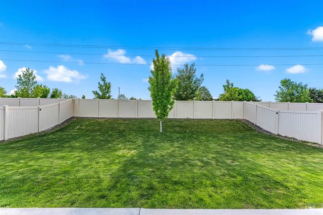 17817 Sunset Ridge Ave., Nampa, ID 83687
