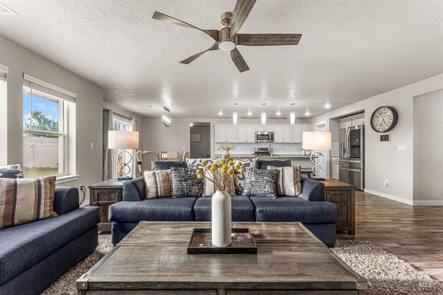 17817 Sunset Ridge Ave., Nampa, ID 83687