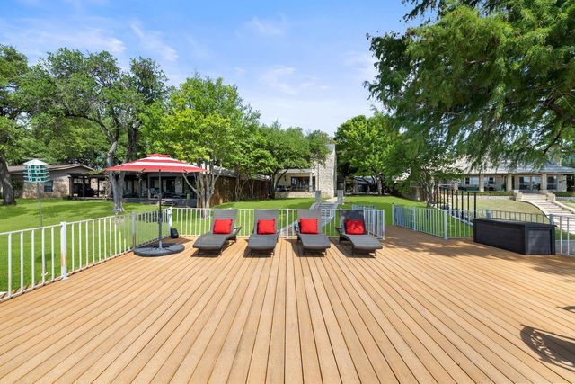 135 Perry LN, Kingsland, TX 78639