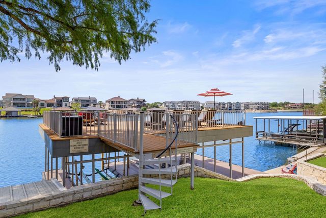 135 Perry LN, Kingsland, TX 78639