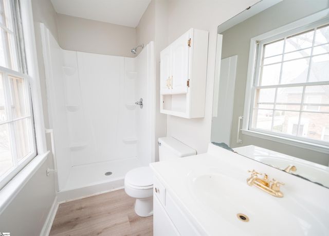 1466 B Dover Road, Spartanburg, SC 29301