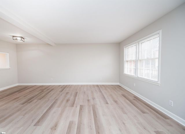 1466 B Dover Road, Spartanburg, SC 29301