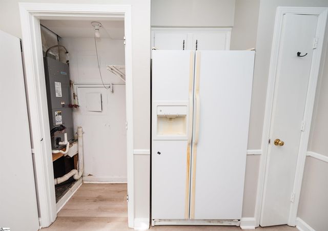 1466 B Dover Road, Spartanburg, SC 29301