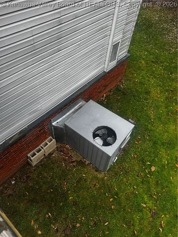 73 Calloway Camp Road, Verdunville, WV 25649