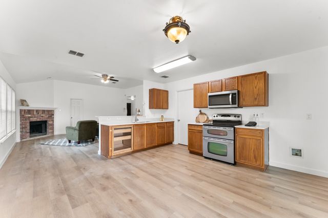 8471 Widgeon Way, Dallas, TX 75249