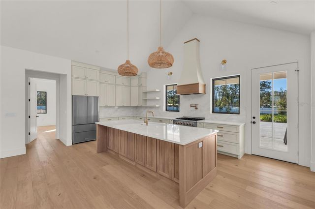 6609 PALADIN COURT, Sarasota, FL 34241