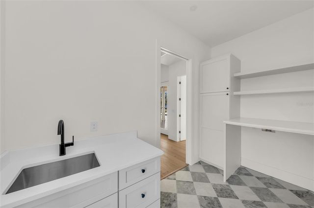 6609 PALADIN COURT, Sarasota, FL 34241