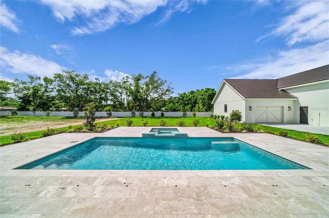 6609 PALADIN COURT, Sarasota, FL 34241