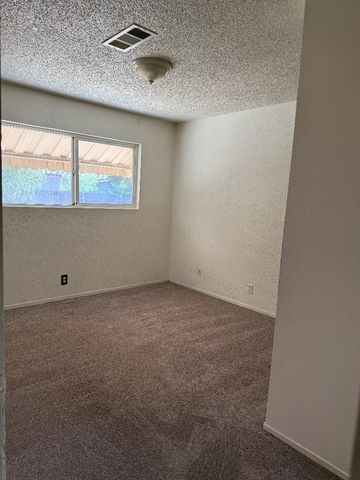 2112 Conant Ave, Modesto, CA 95350