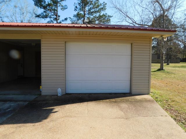 214 Springhill Airport Loop, Springhill, LA 71075