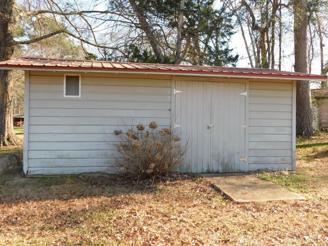 214 Springhill Airport Loop, Springhill, LA 71075