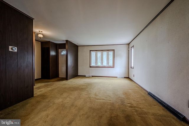 167 W SHELLEY DR, Claymont, DE 19703