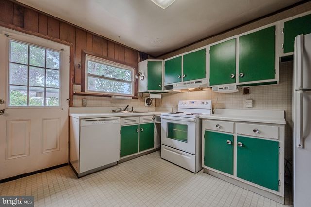 167 W SHELLEY DR, Claymont, DE 19703