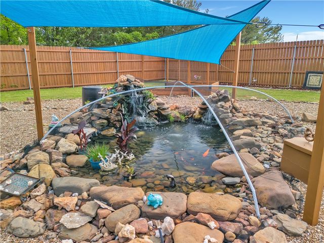 910 Page Road, Russellville, AR 72802