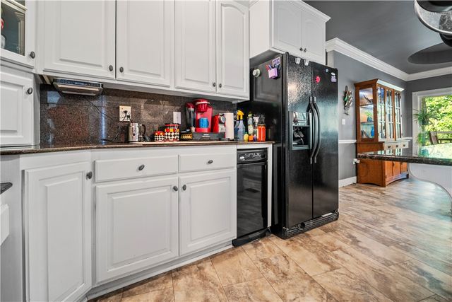 910 Page Road, Russellville, AR 72802