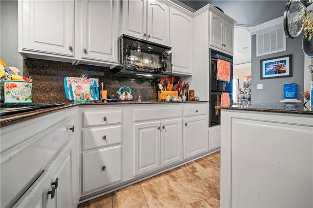 910 Page Road, Russellville, AR 72802