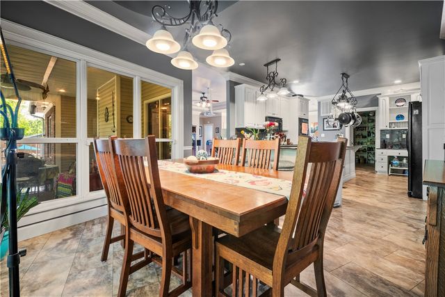 910 Page Road, Russellville, AR 72802