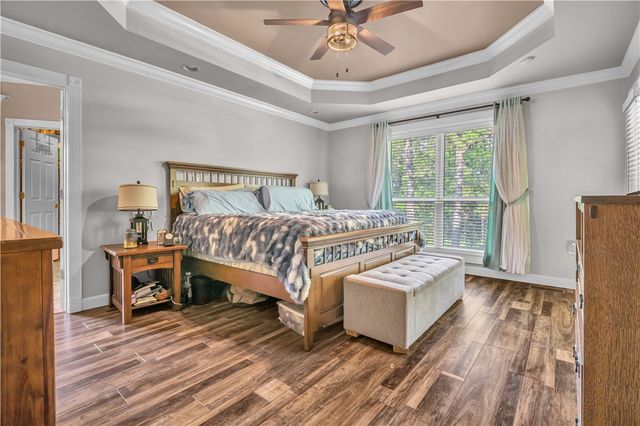 910 Page Road, Russellville, AR 72802