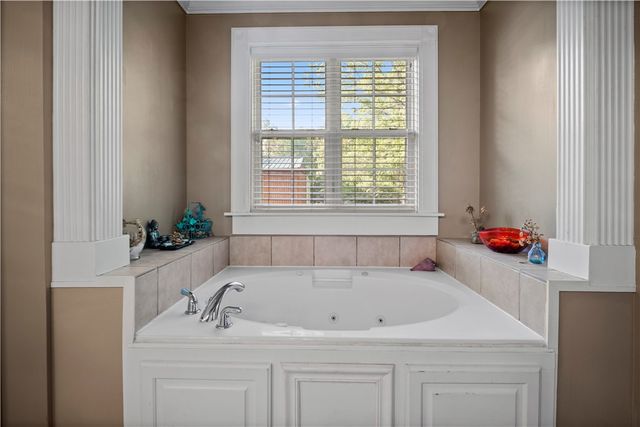 910 Page Road, Russellville, AR 72802