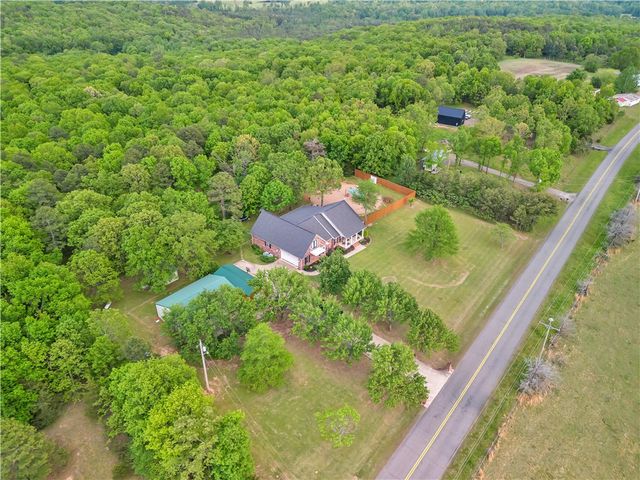 910 Page Road, Russellville, AR 72802