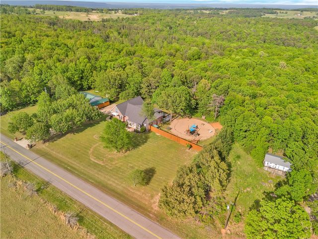 910 Page Road, Russellville, AR 72802