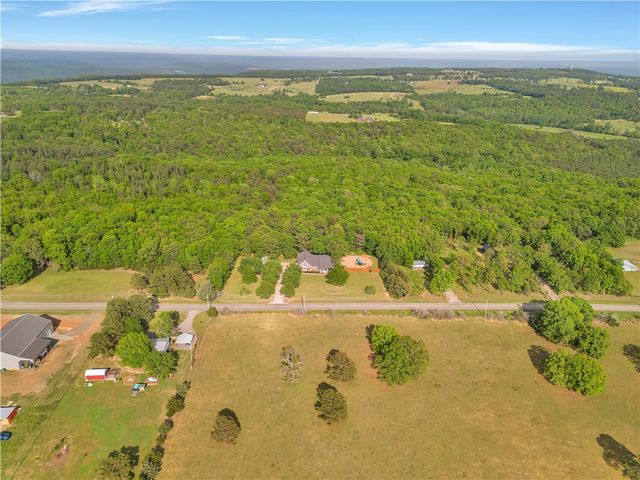 910 Page Road, Russellville, AR 72802