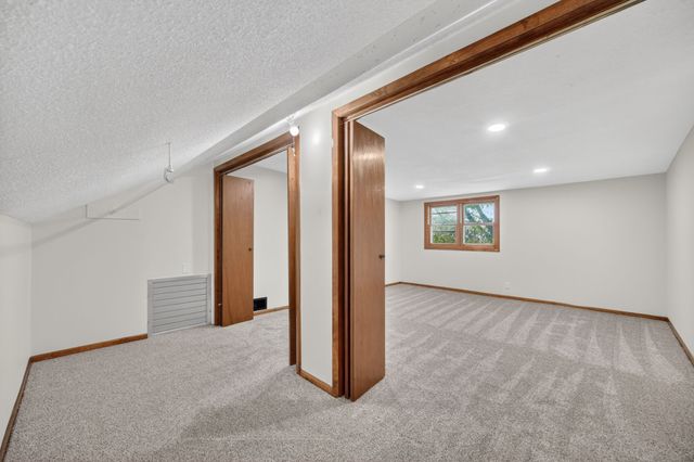 1902 State Street, Granger, IA 50109