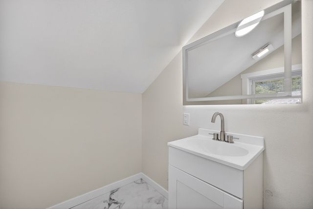 1902 State Street, Granger, IA 50109