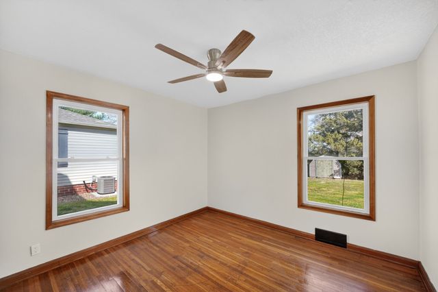 1902 State Street, Granger, IA 50109