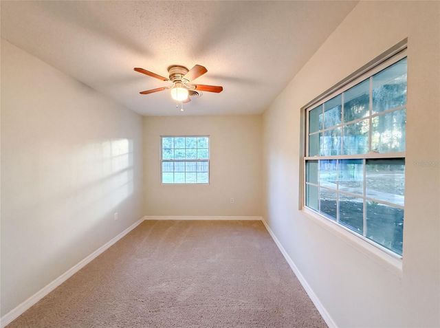 827 DORA AVENUE, Tavares, FL 32778