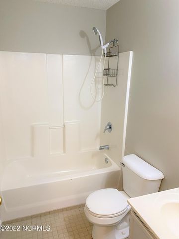 135 Settlers Circle, Jacksonville, NC 28546