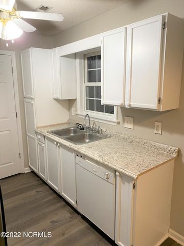 135 Settlers Circle, Jacksonville, NC 28546