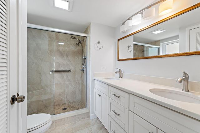 1 SE TURTLE CREEK Drive A, Jupiter, FL 33469