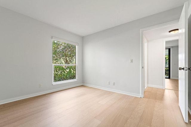 1 SE TURTLE CREEK Drive A, Jupiter, FL 33469