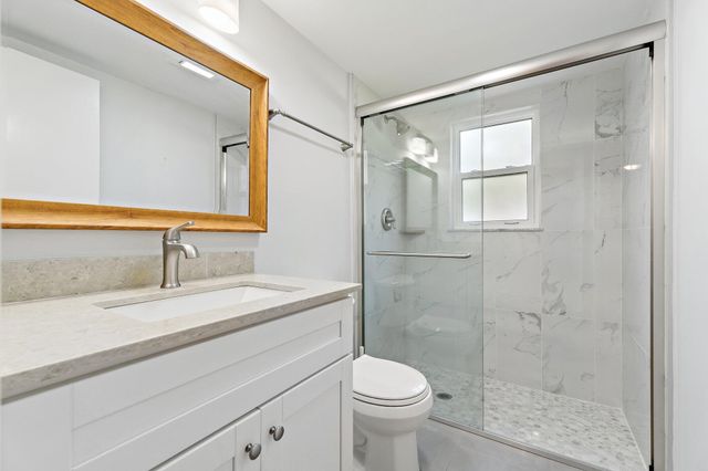 1 SE TURTLE CREEK Drive A, Jupiter, FL 33469