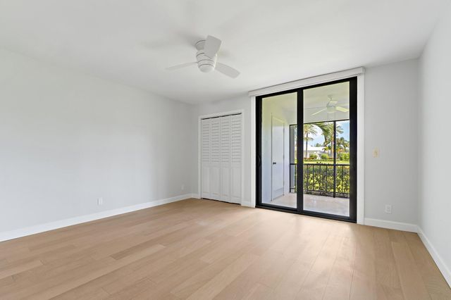 1 SE TURTLE CREEK Drive A, Jupiter, FL 33469