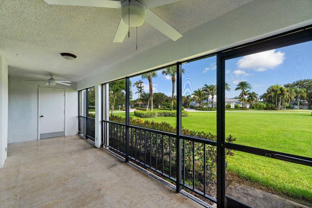 1 SE TURTLE CREEK Drive A, Jupiter, FL 33469