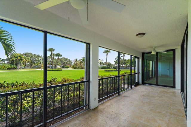 1 SE TURTLE CREEK Drive A, Jupiter, FL 33469