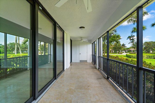 1 SE TURTLE CREEK Drive A, Jupiter, FL 33469