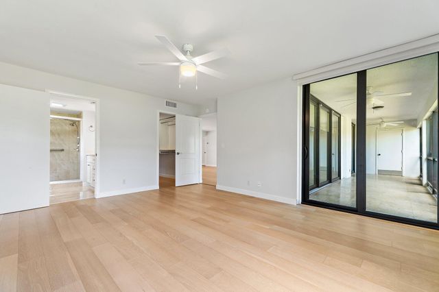 1 SE TURTLE CREEK Drive A, Jupiter, FL 33469
