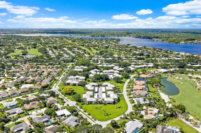1 SE TURTLE CREEK Drive A, Jupiter, FL 33469