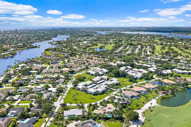 1 SE TURTLE CREEK Drive A, Jupiter, FL 33469