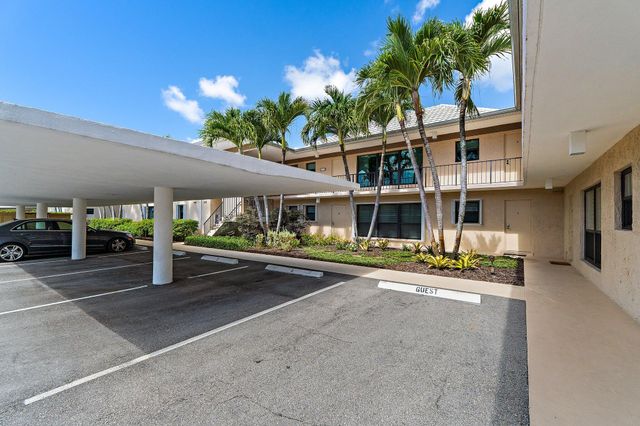 1 SE TURTLE CREEK Drive A, Jupiter, FL 33469