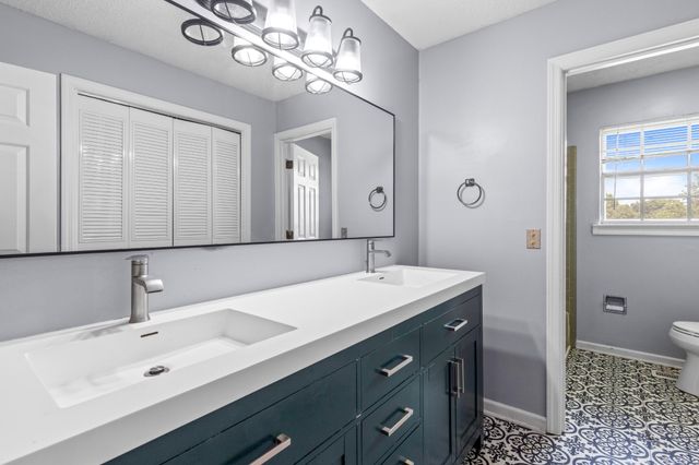 617 Danbridge Drive, Hixson, TN 37343
