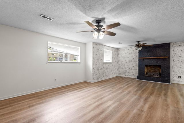 617 Danbridge Drive, Hixson, TN 37343