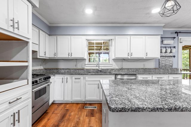 617 Danbridge Drive, Hixson, TN 37343