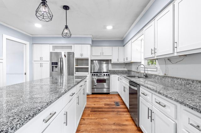 617 Danbridge Drive, Hixson, TN 37343