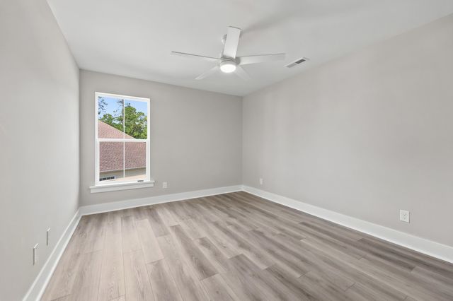2012 Spring Valley Ct., Loris, SC 29569