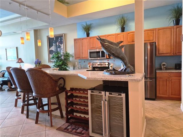 2797 First ST 2002, Fort Myers, FL 33916