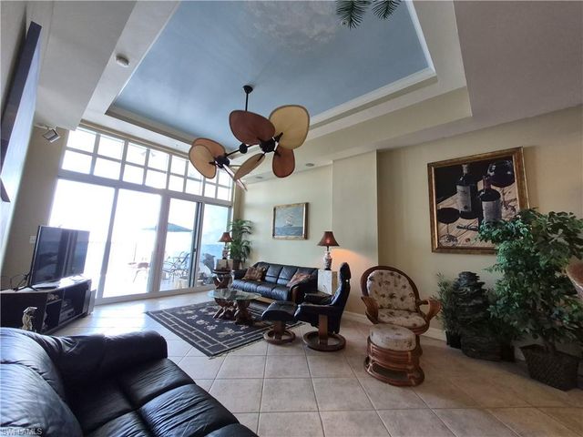 2797 First ST 2002, Fort Myers, FL 33916